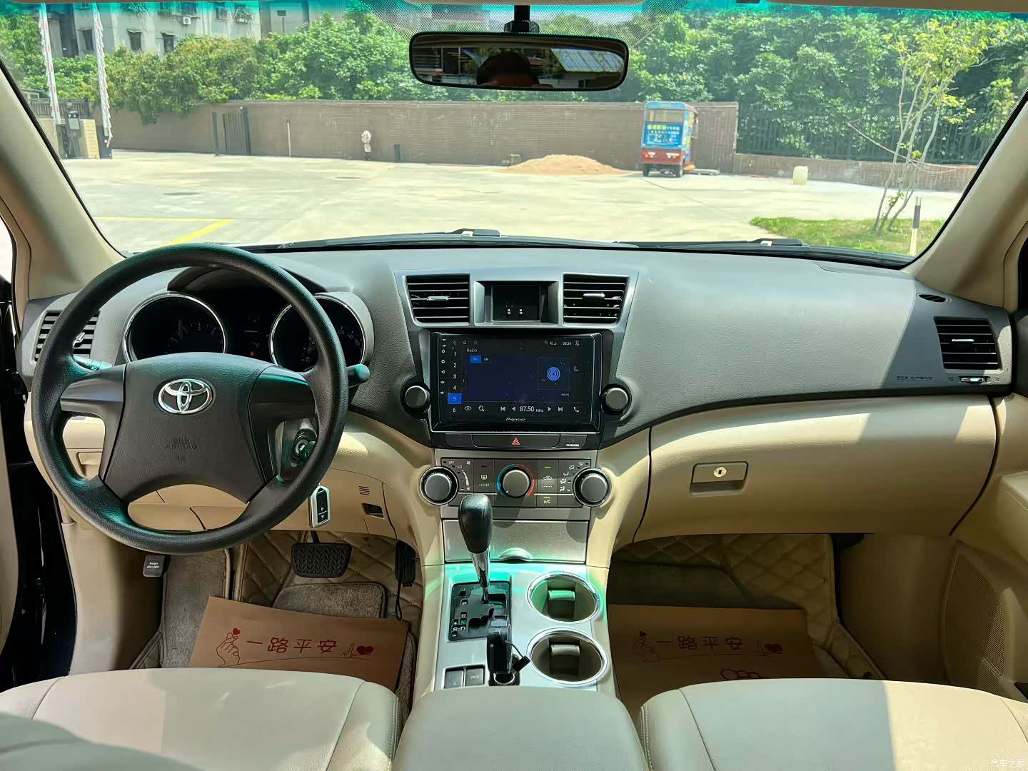 Toyota Highlander, 2015 все фото