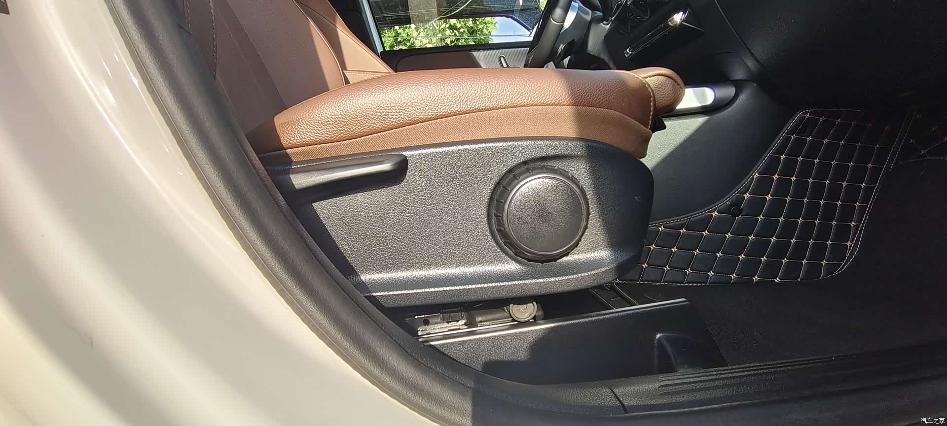 Mercedes-Benz GLB, 2024 12