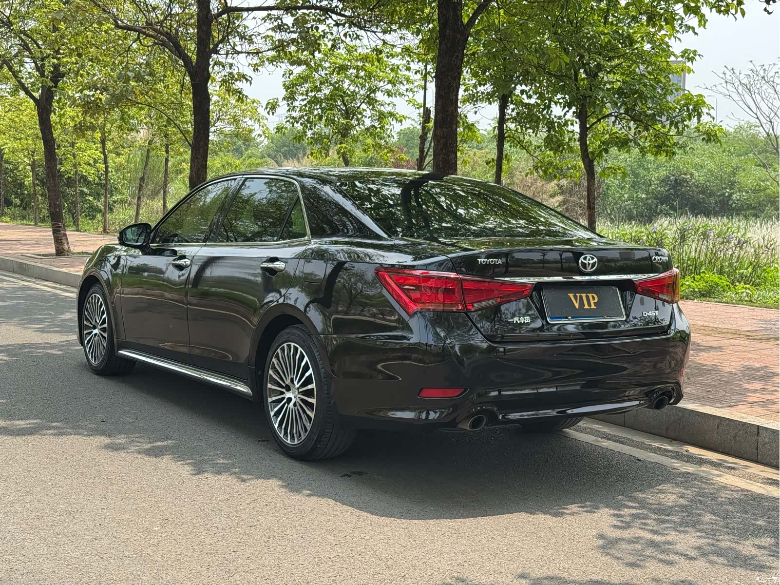 Toyota Crown, 2018 4