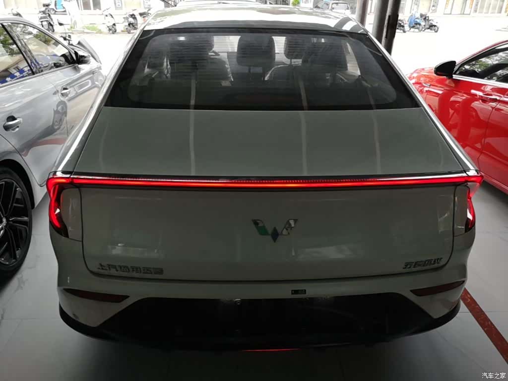 Wuling Starlight, 2026 4