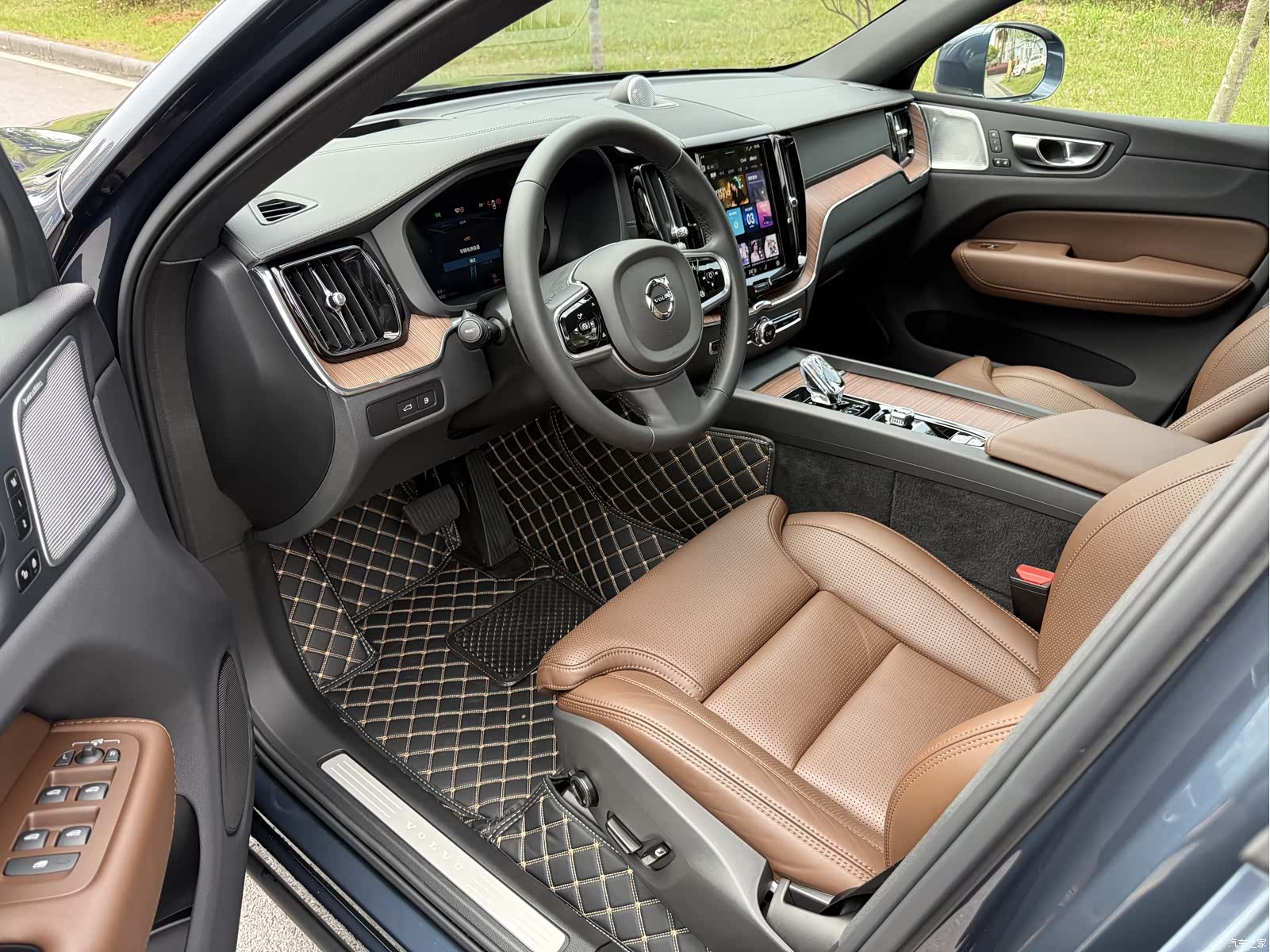 Volvo XC60, 2024 7