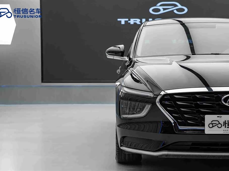 Hyundai Name picture