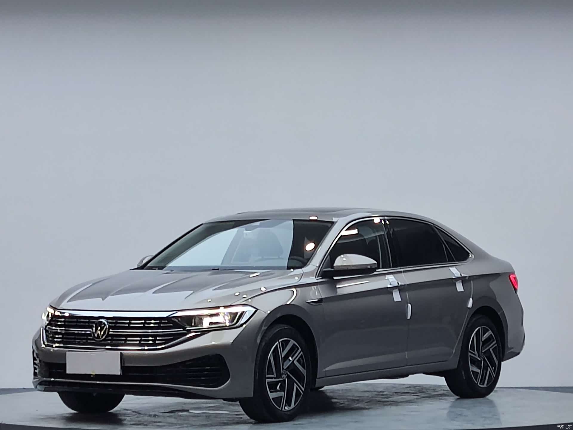 Volkswagen Sagitar, 2022 2