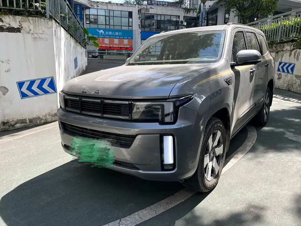 Beijing BJ60 Thunder