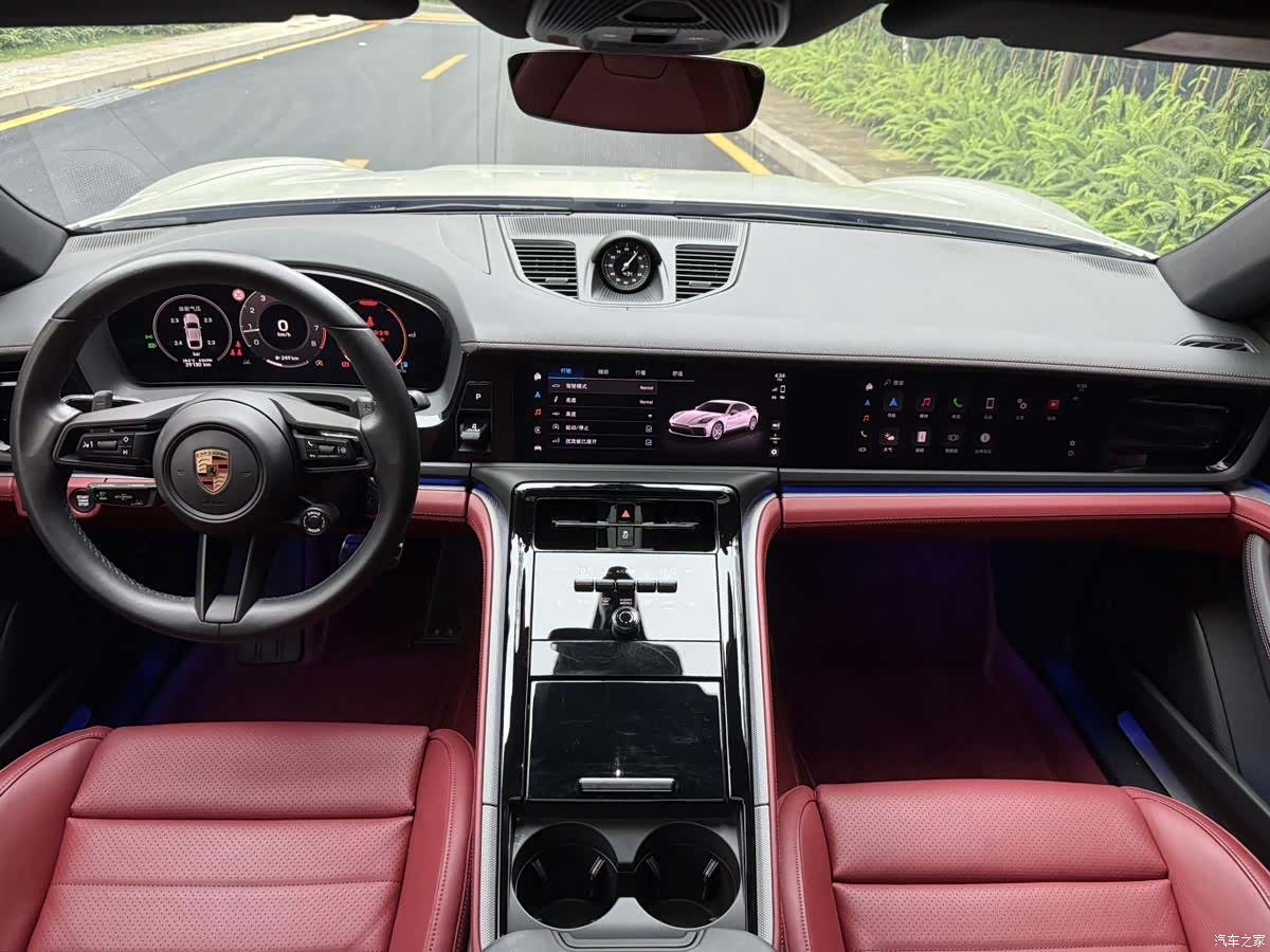 Porsche Panamera, 2024 10