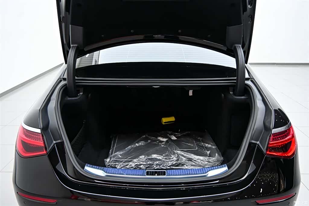 Maybach S-Class, 2025 38