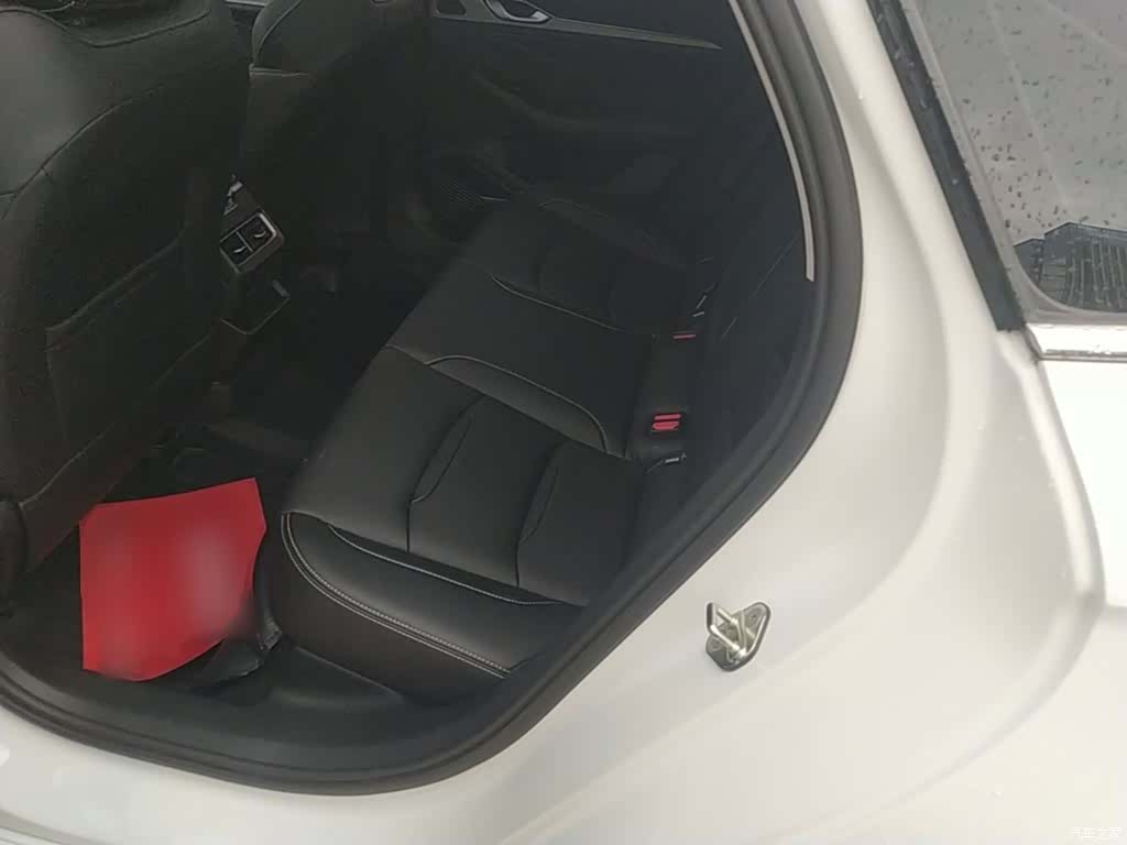 Geely Preface, 2022 17