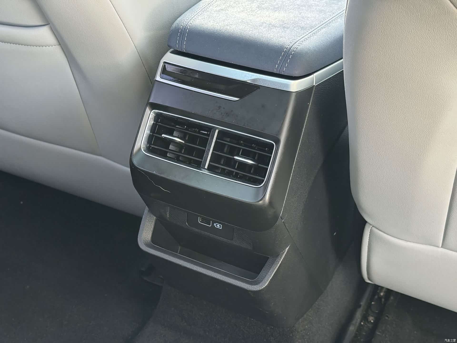 Geely Preface, 2021 18