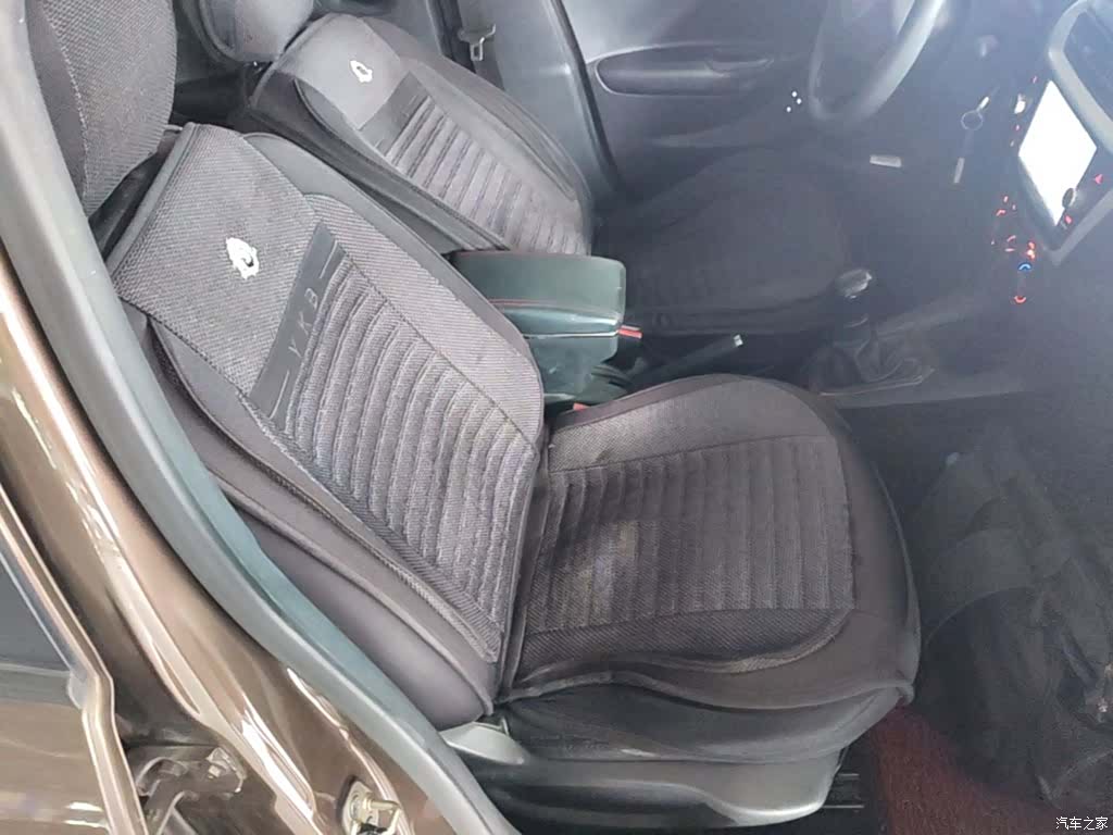 Peugeot 301, 2014 25