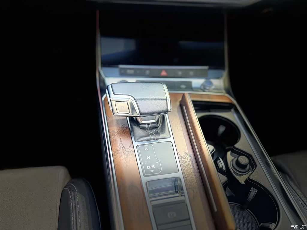 Audi A6L, 2021 14