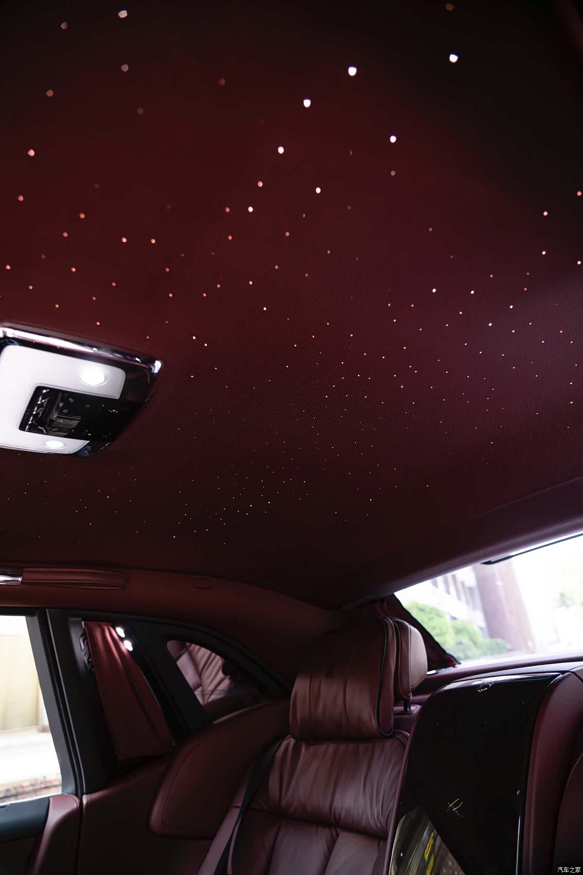 Rolls-Royce Phantom, 2020 12