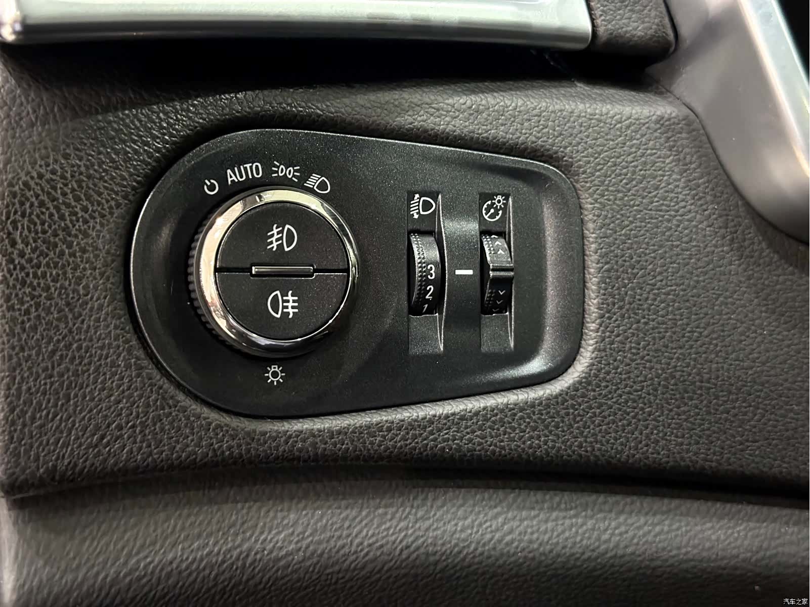 Cadillac SRX, 2014 9