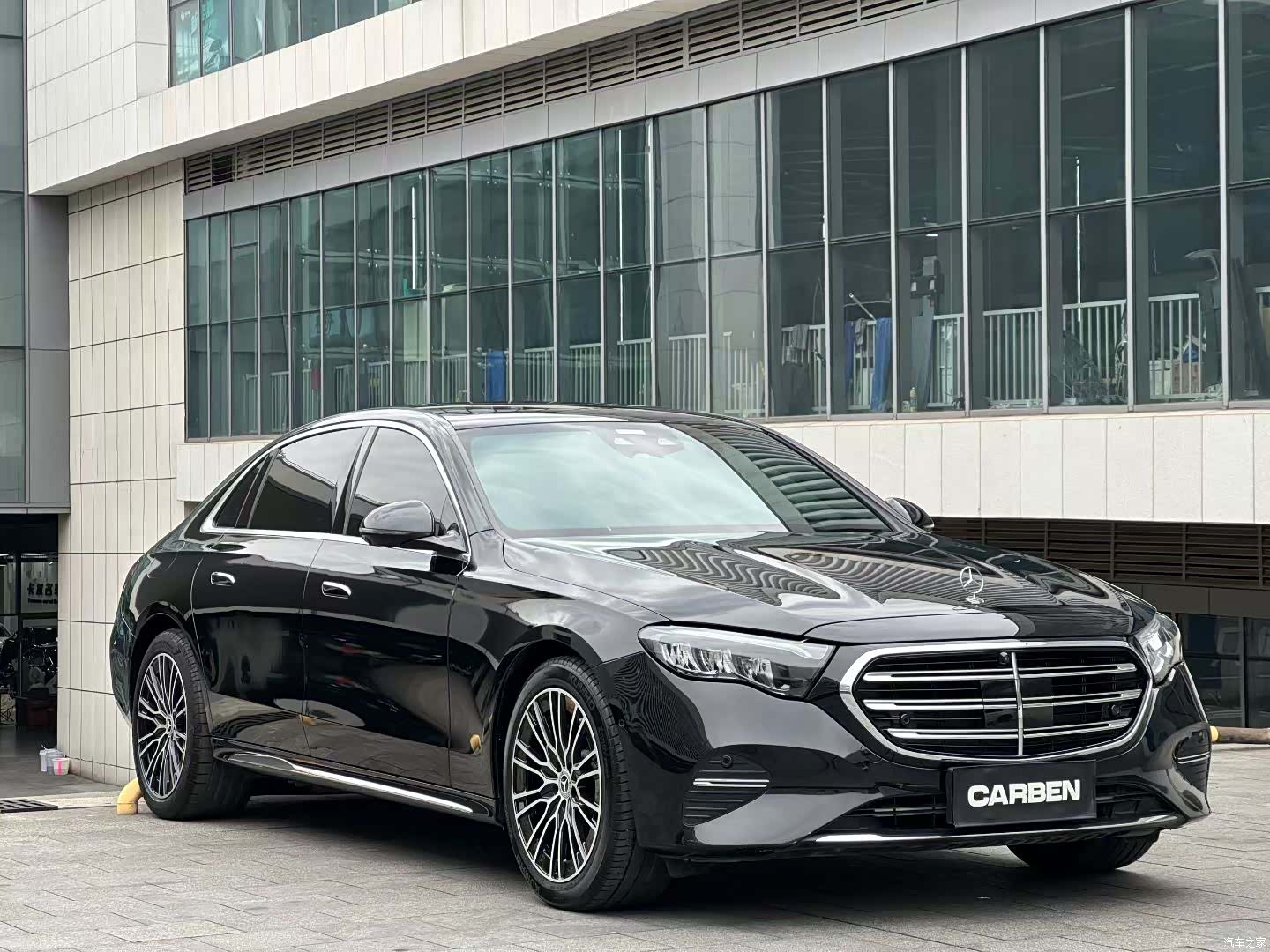Mercedes-Benz E-Class, 2024 3