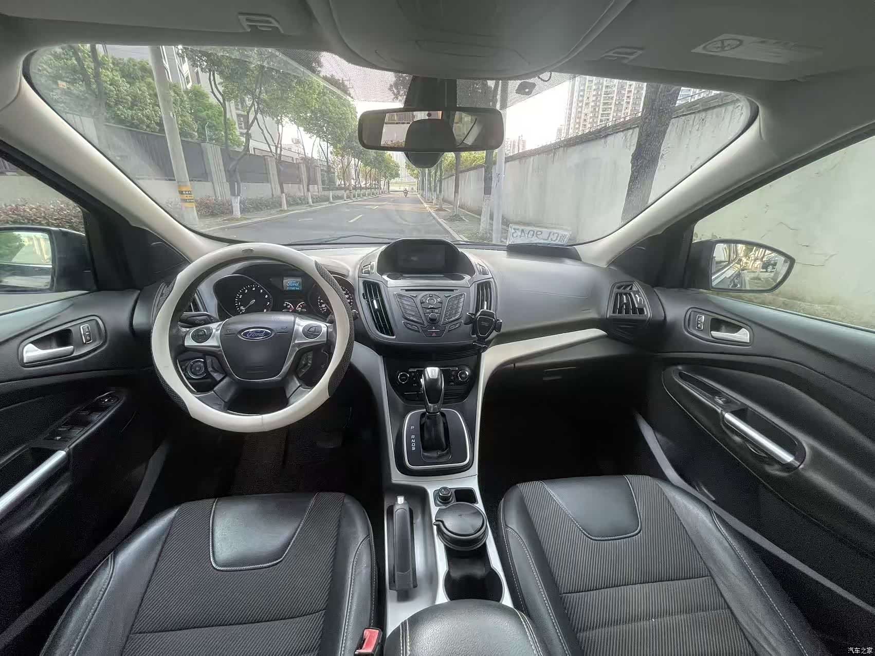 Ford Kuga, 2013 9
