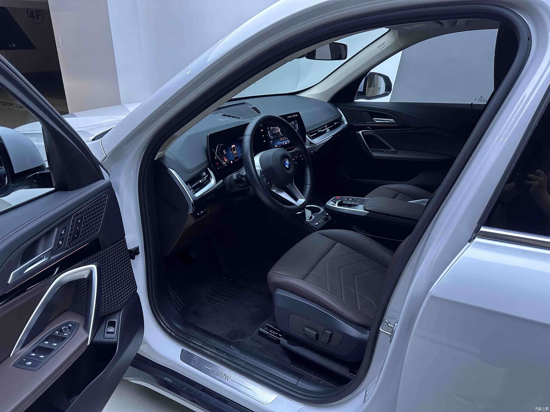 BMW X1, 2023 8