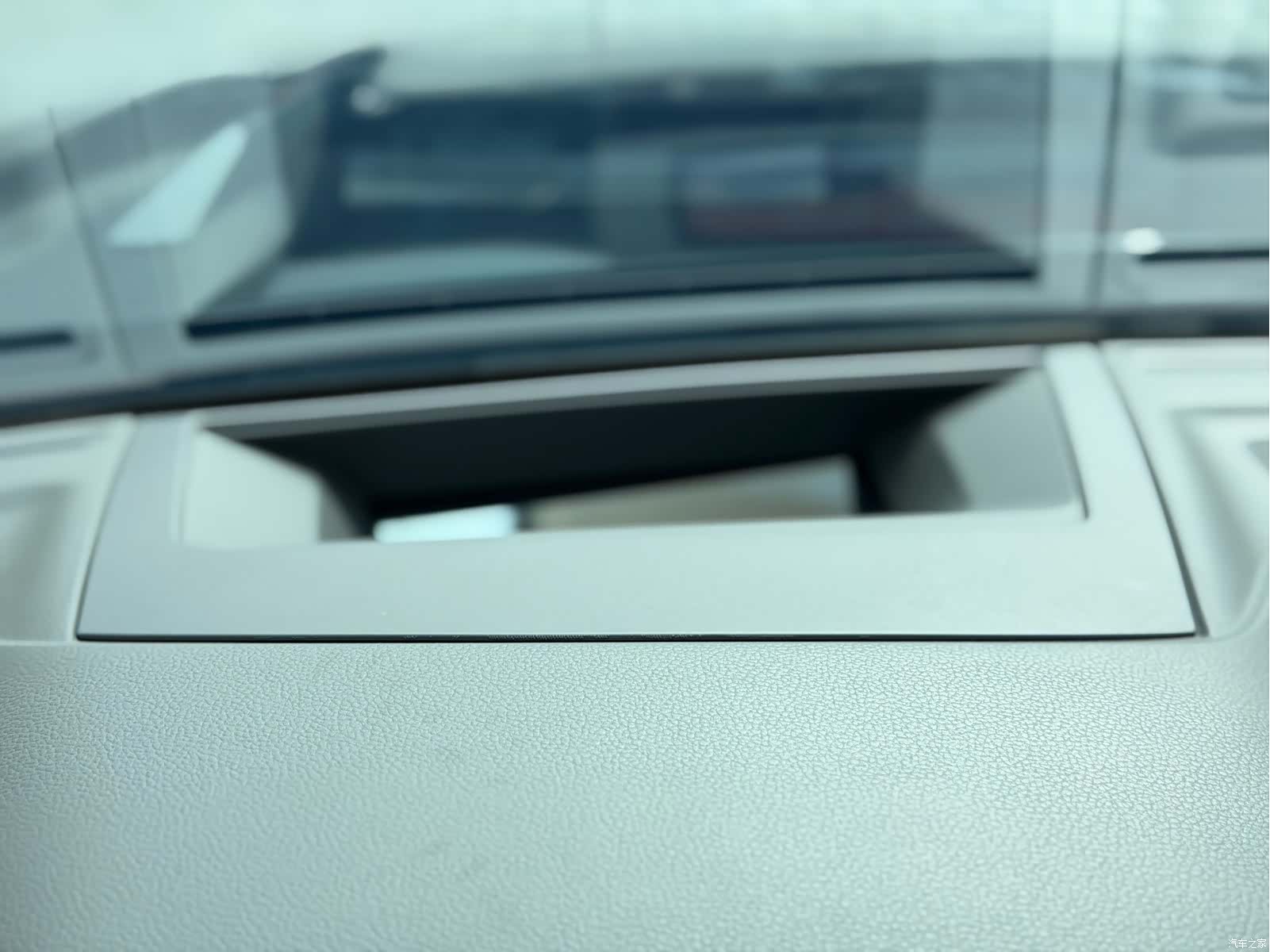 Volkswagen Touareg, 2023 8