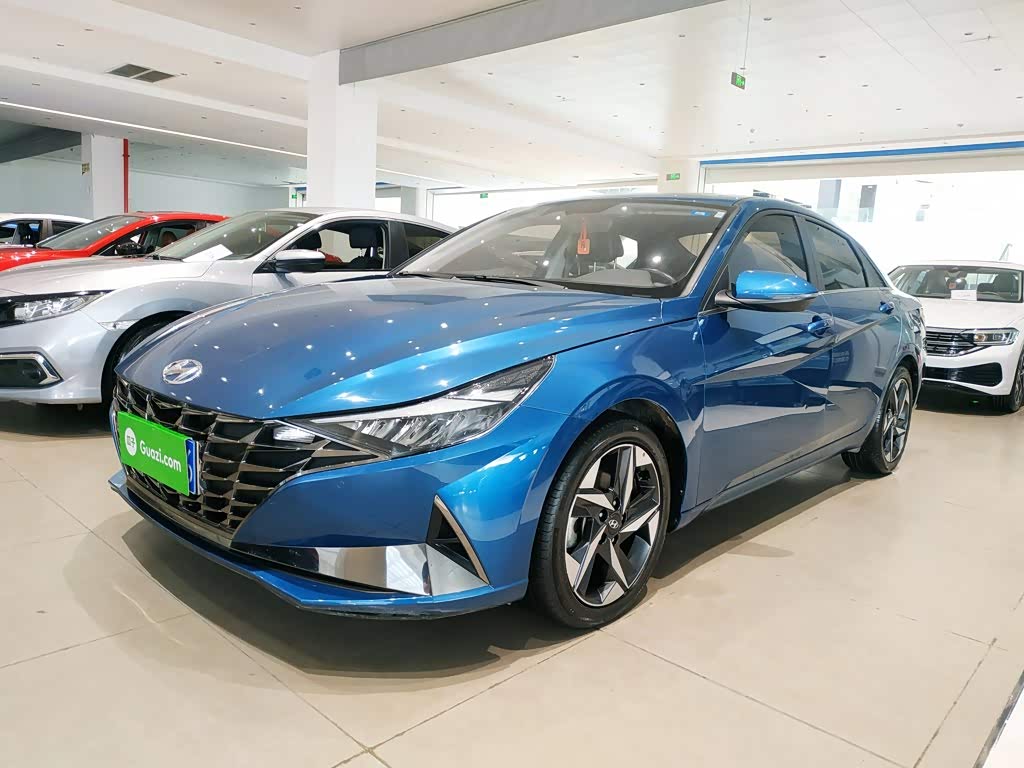 Hyundai Elantra 2021 1.5L CVT LUX Luxury