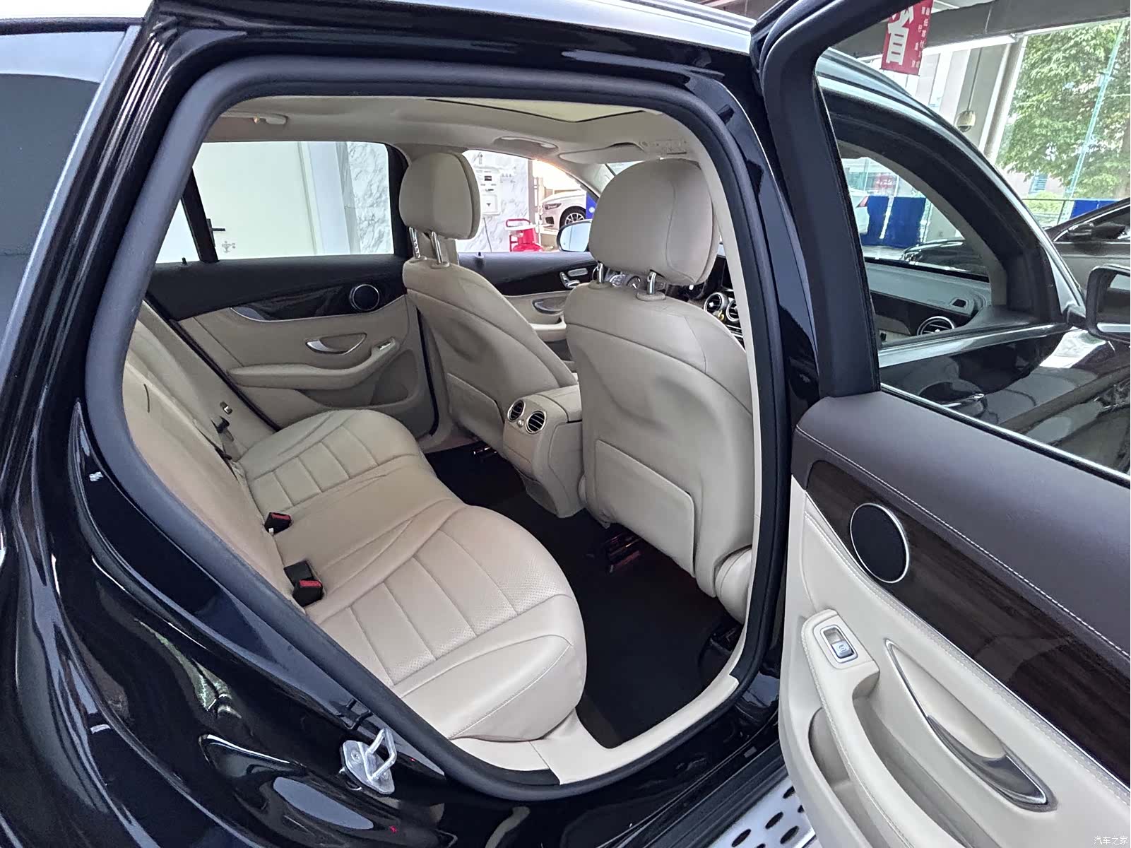 Mercedes-Benz GLC, 2018 11
