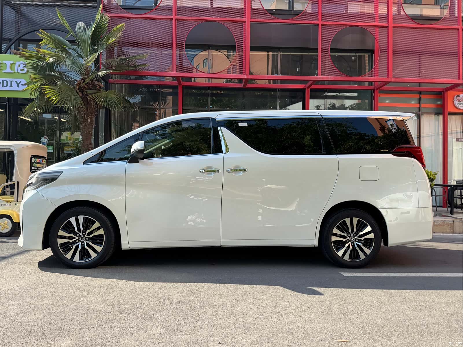Toyota Alphard, 2019 37