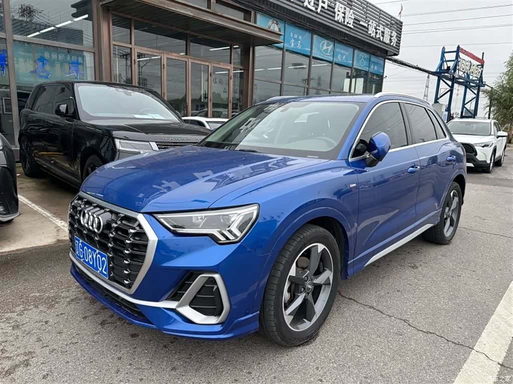Audi Q3, 2019 1