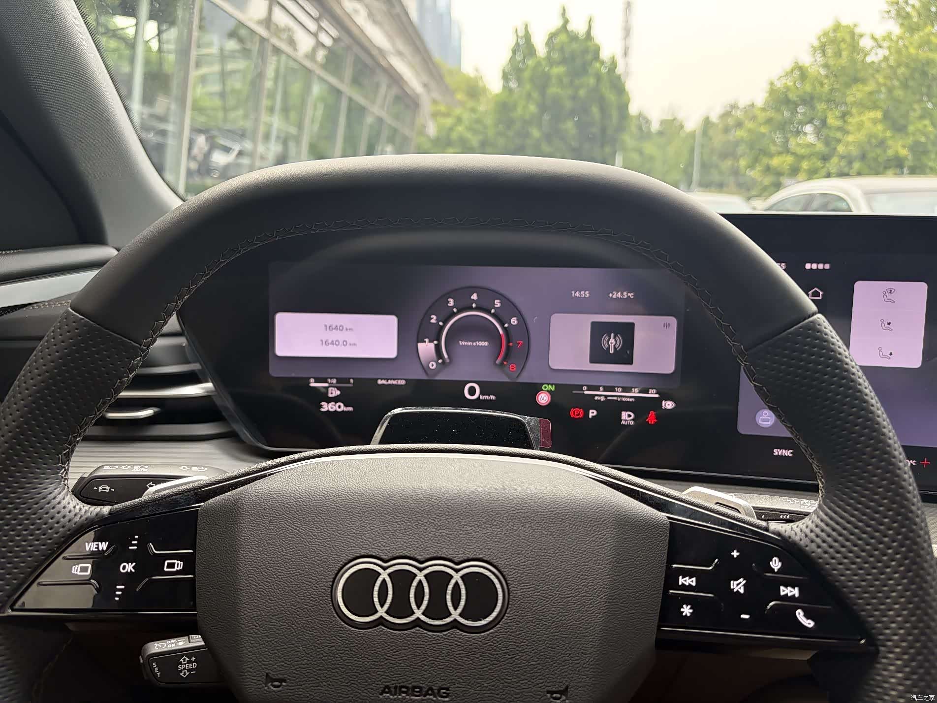 Audi Q5L, 2026 11