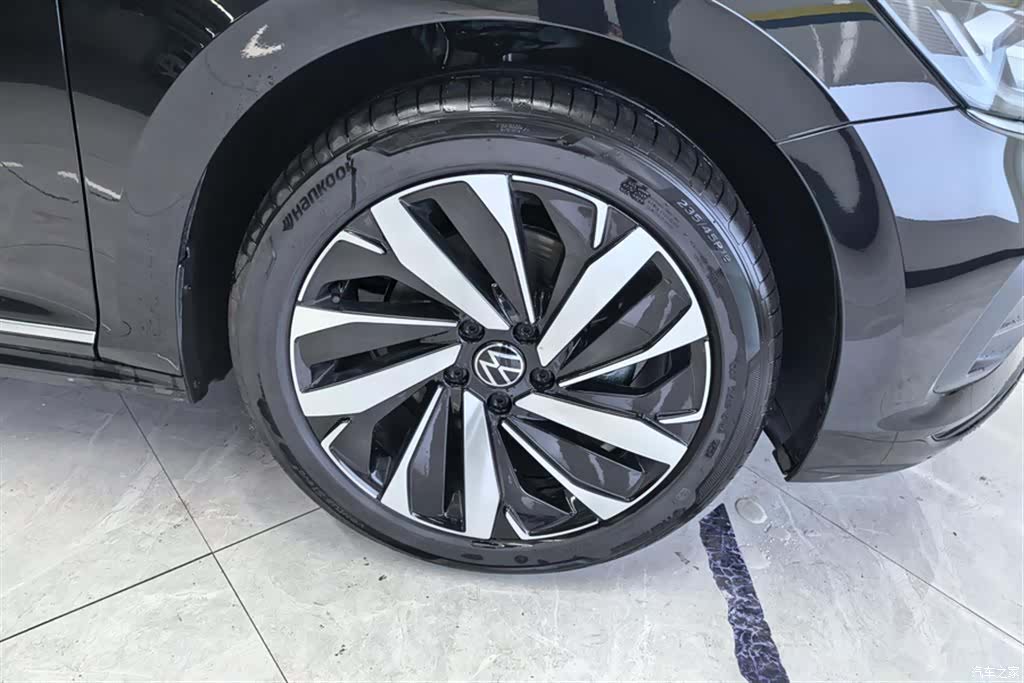 Volkswagen Passat, 2025 6