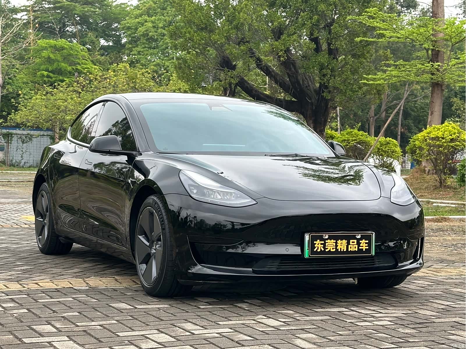 Tesla Model 3, 2022 1