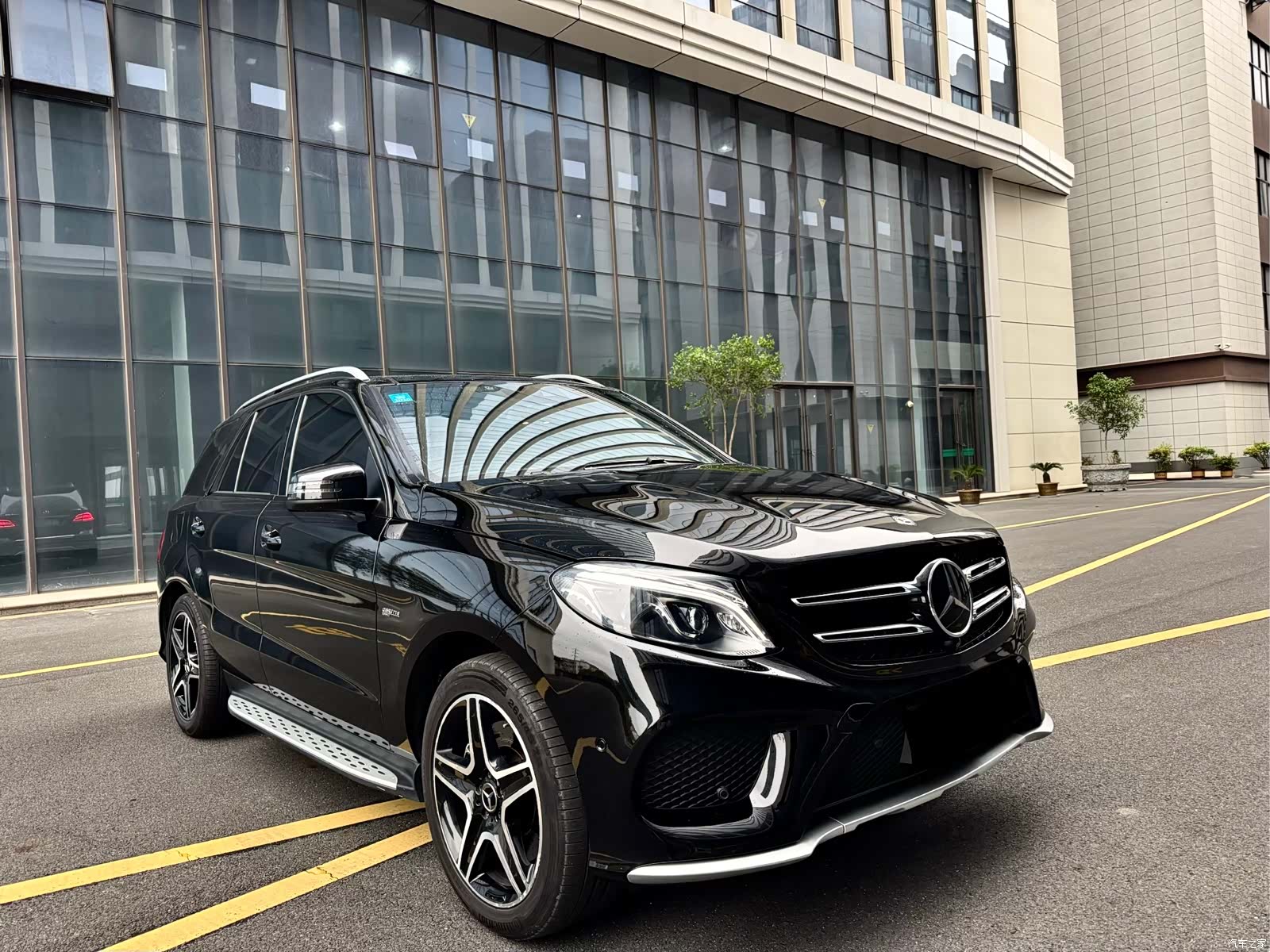 Mercedes-Benz GLE, 2018 3