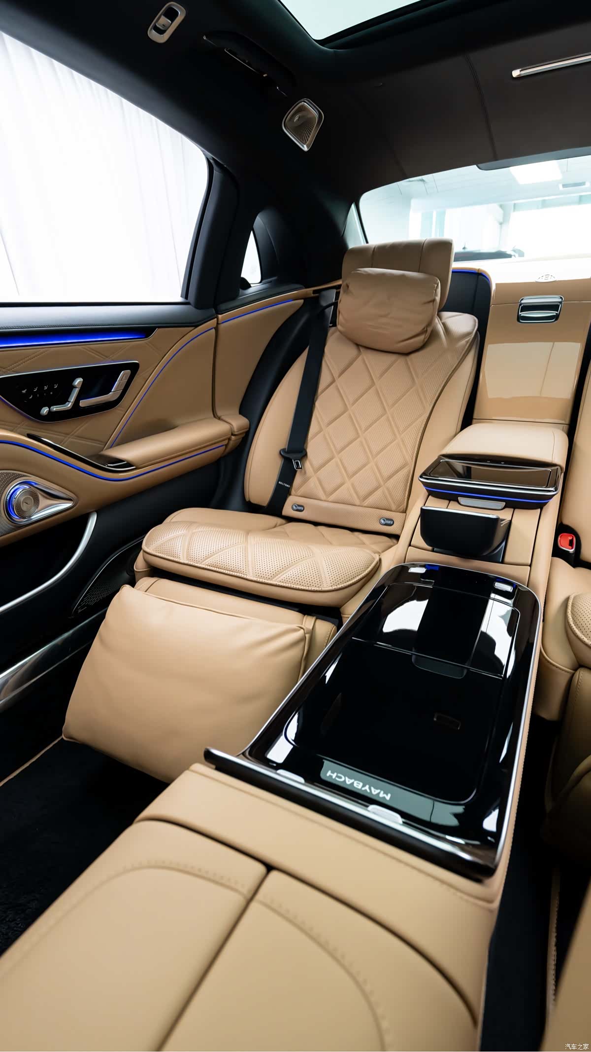 Maybach S-Class, 2023 14