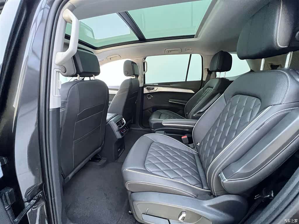 Volkswagen Talagon, 2022 28