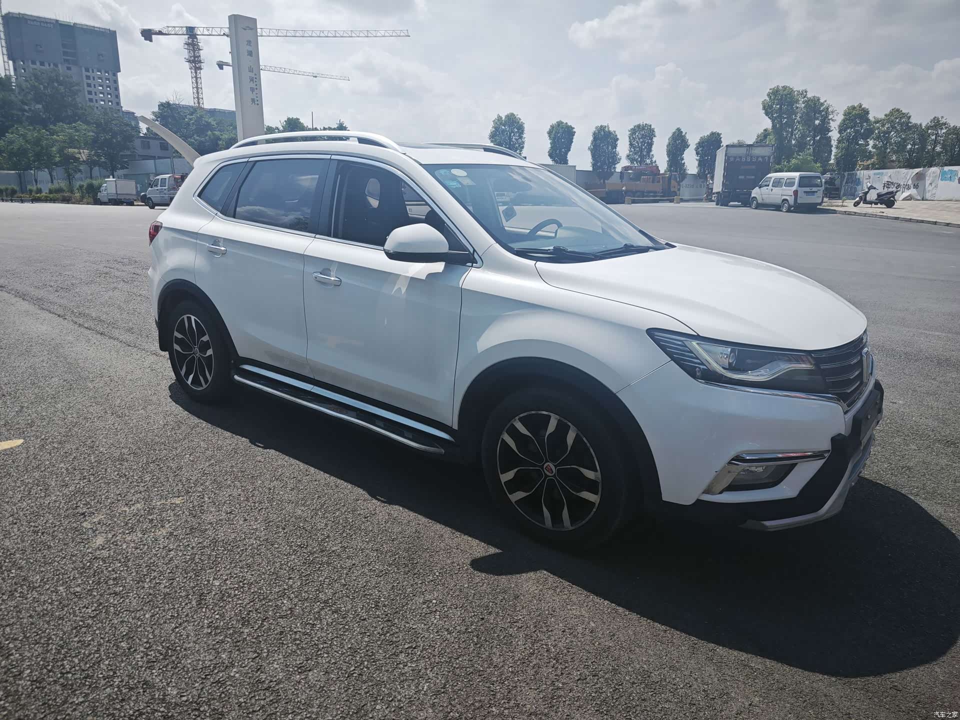 Roewe RX5, 2017 3