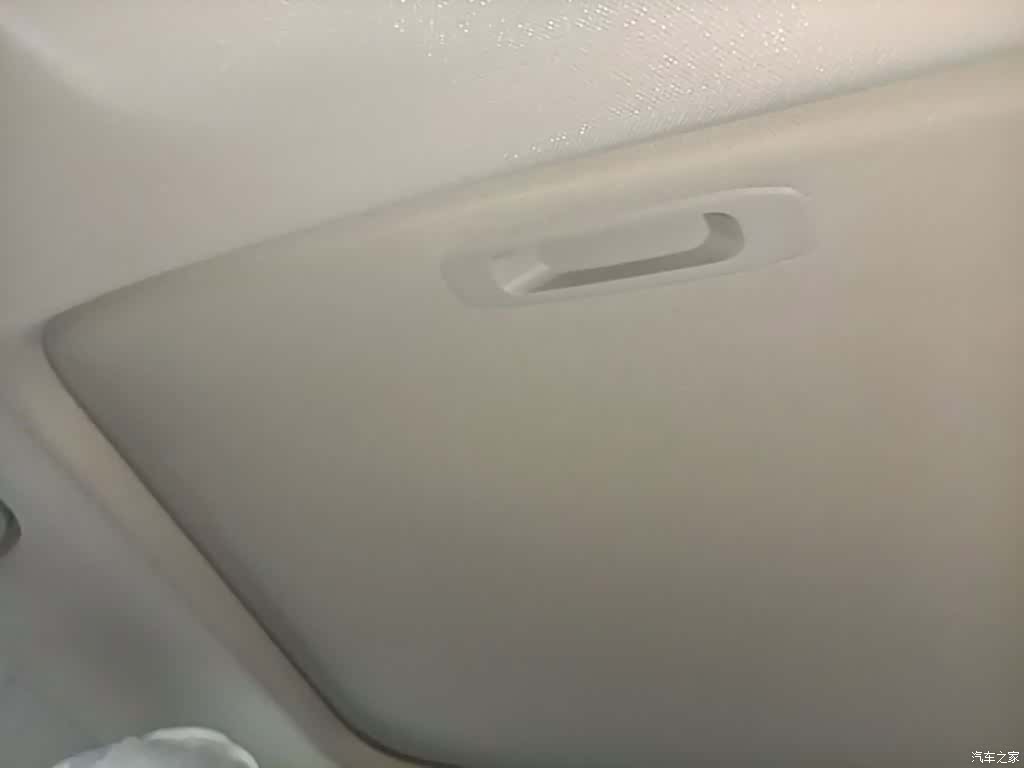 Geely Coolray, 2026 18