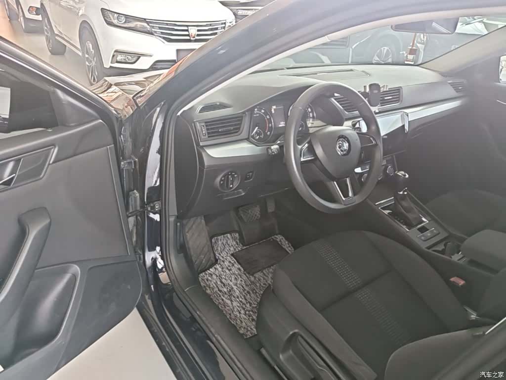 Skoda Superb, 2018 16