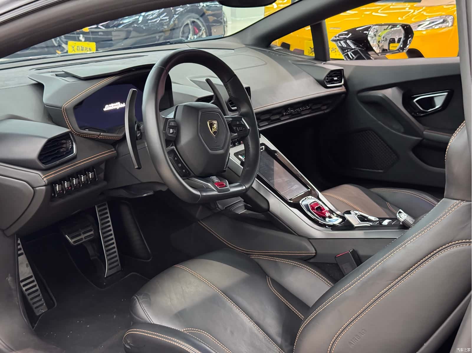 Lamborghini Huracán, 2015 6