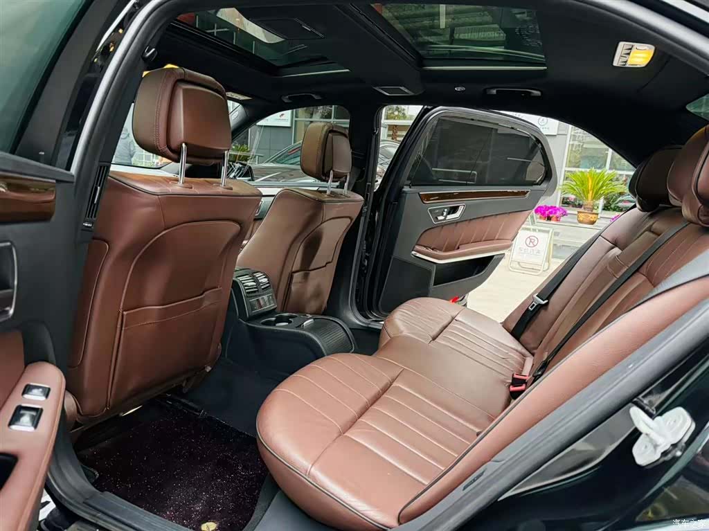 Mercedes-Benz E-Class, 2015 13