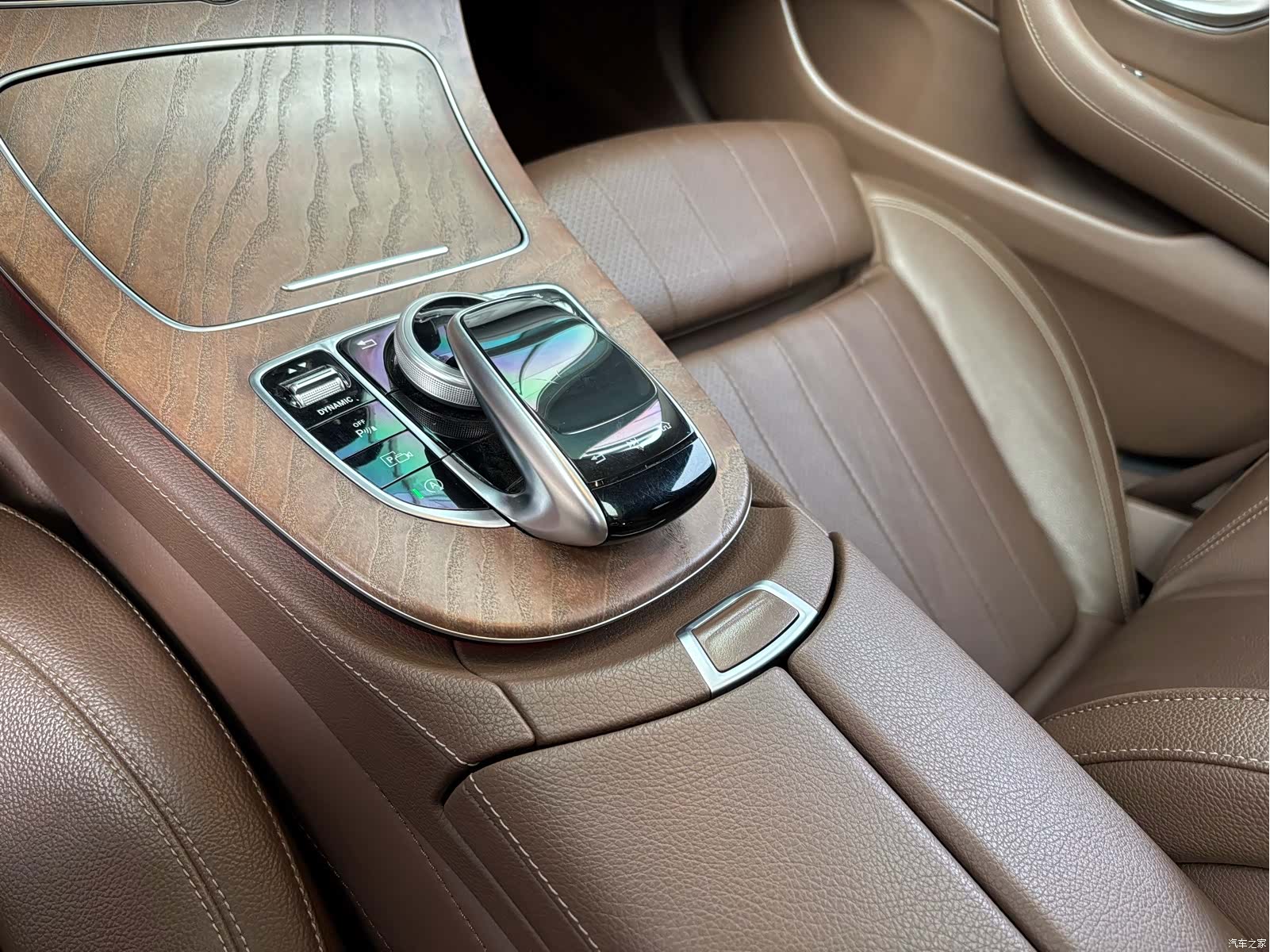 Mercedes-Benz E-Class, 2018 20