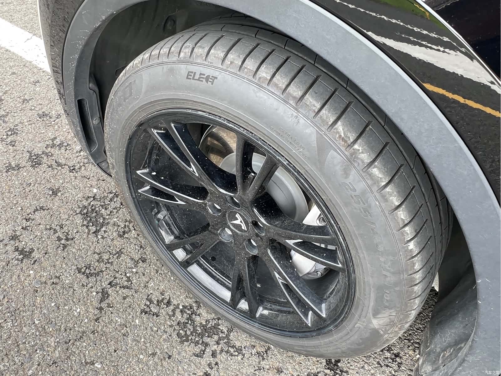 Tesla Model Y, 2022 все фото