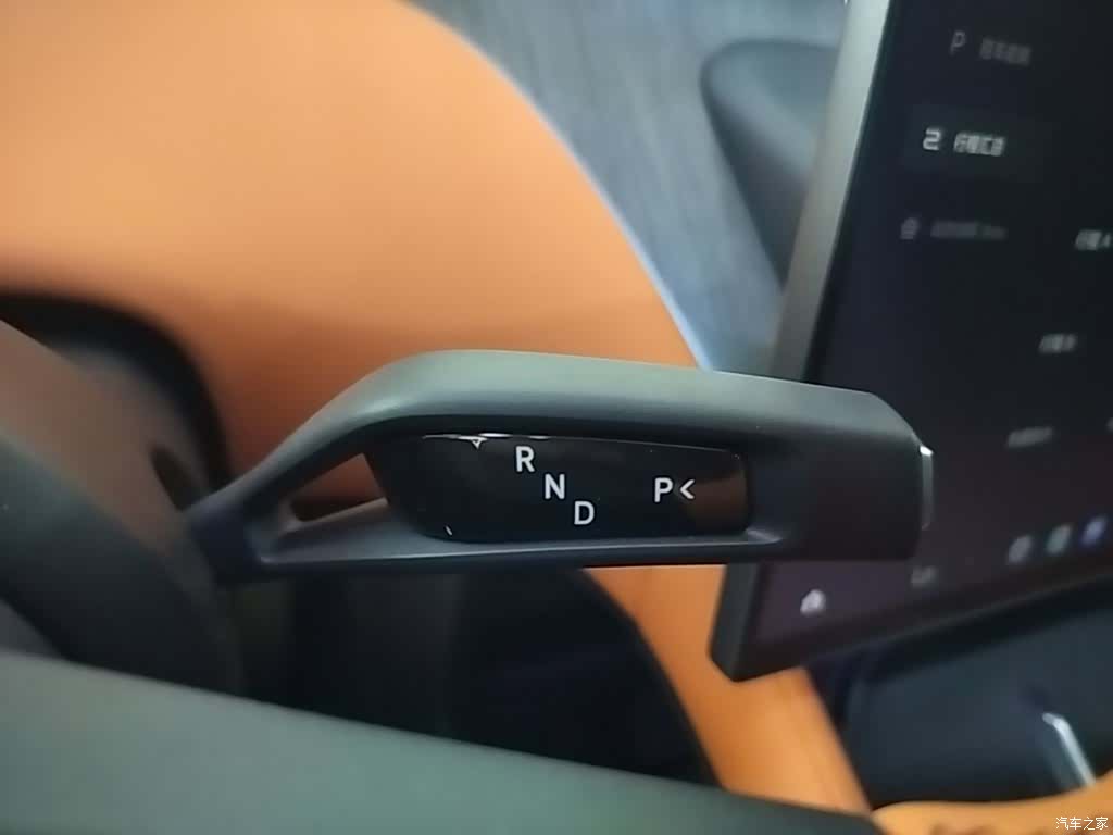 Xiaomi YU7, 2026 14