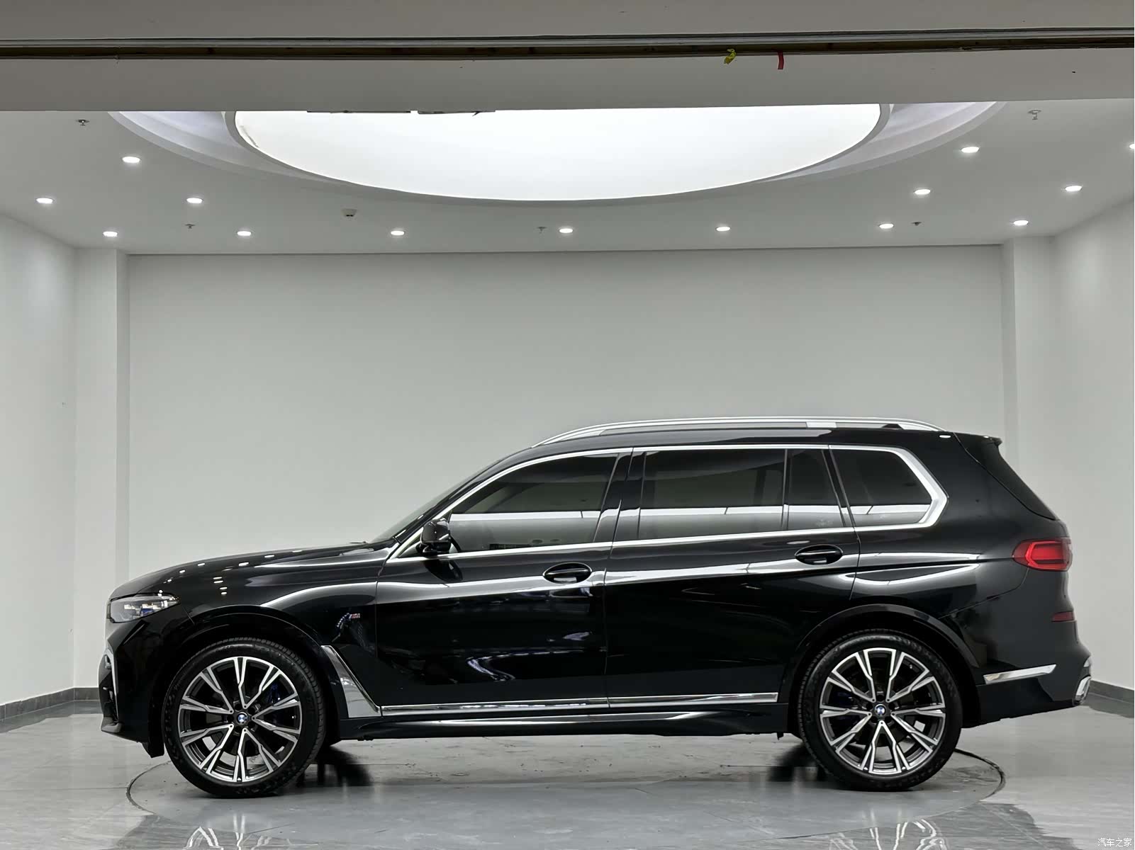 BMW X7, 2021 все фото