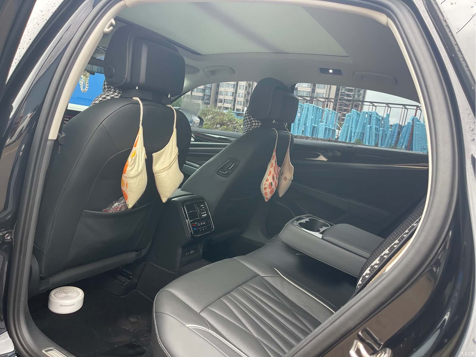 Volkswagen Passat, 2023 7