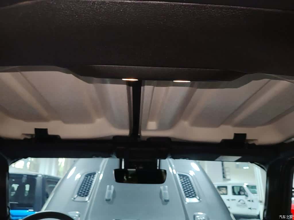 Jeep Wrangler, 2024 18