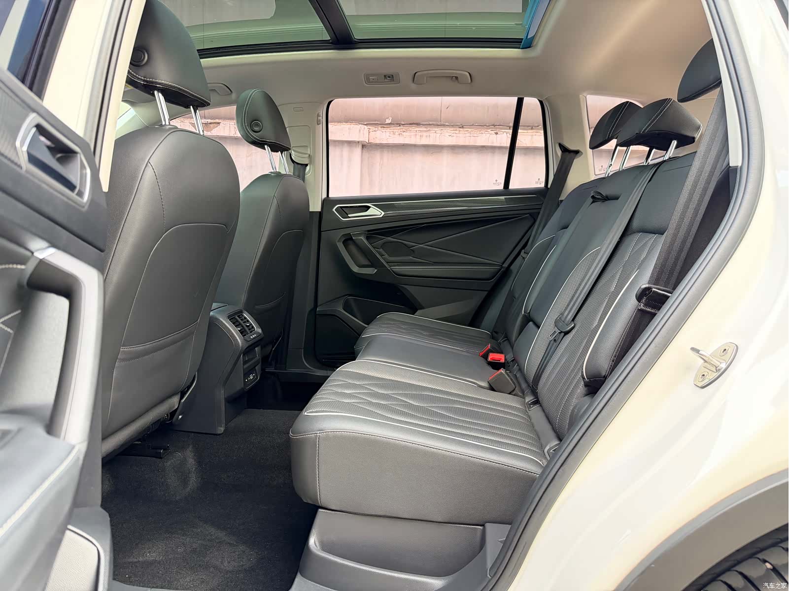 Volkswagen Tiguan L, 2022 все фото