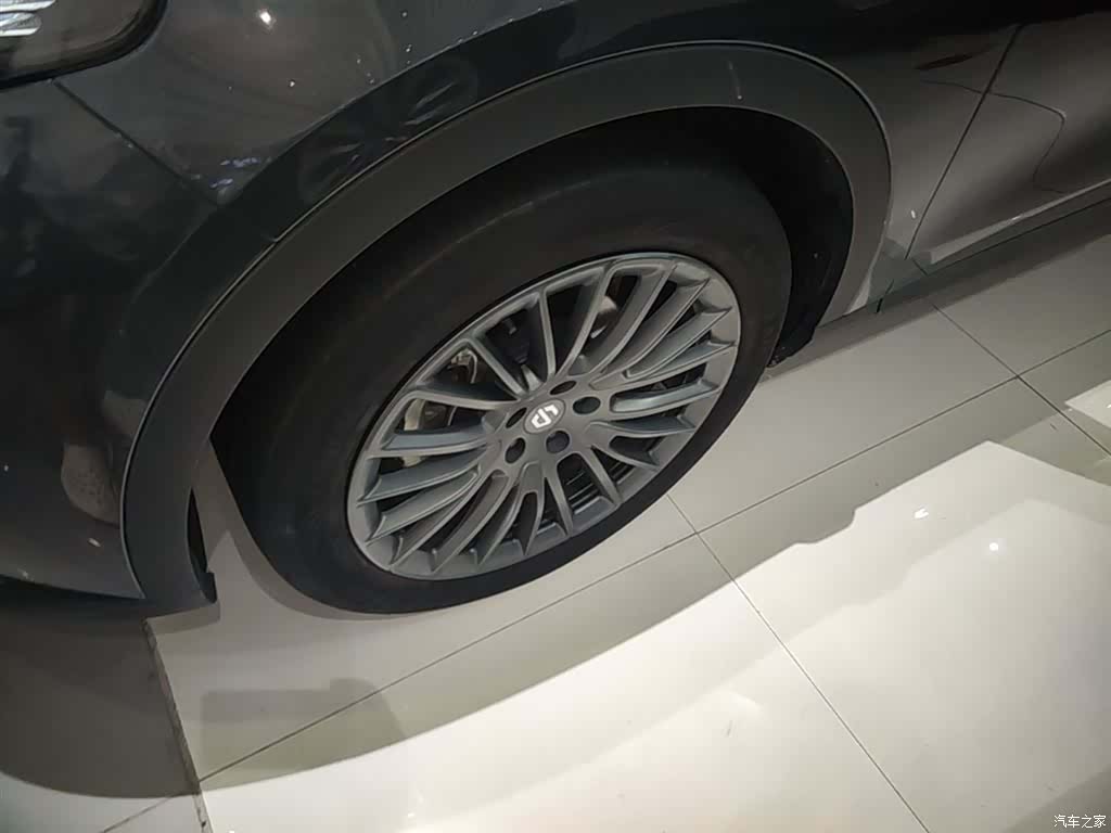 Leapmotor C11, 2023 23