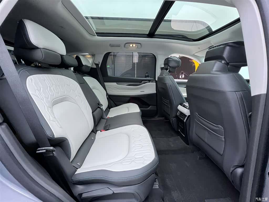 Ford Edge L, 2024 23