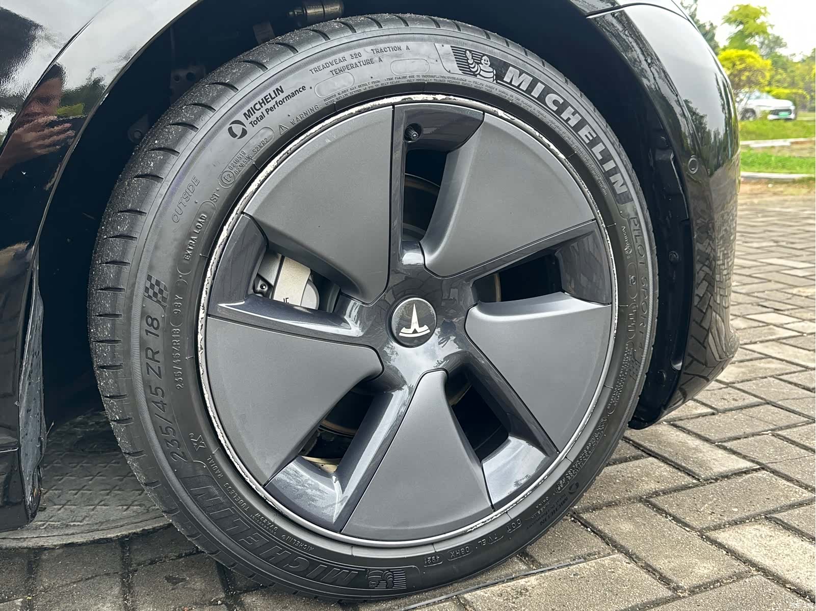 Tesla Model 3, 2022 11