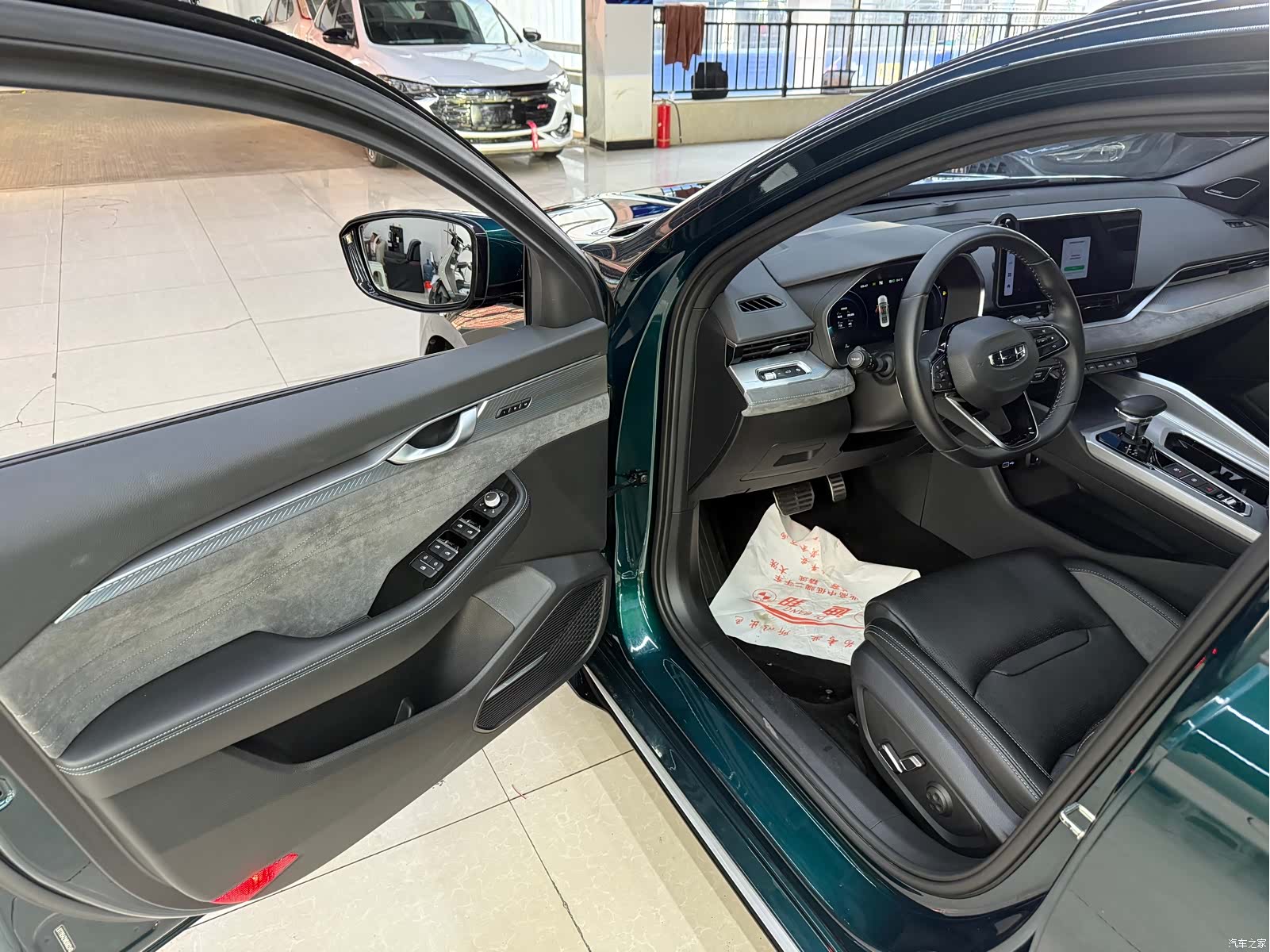Geely Preface, 2022 8