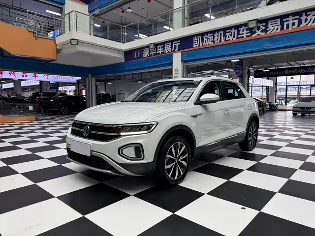 Volkswagen T-ROC 2023 — купить из Китая под заказ