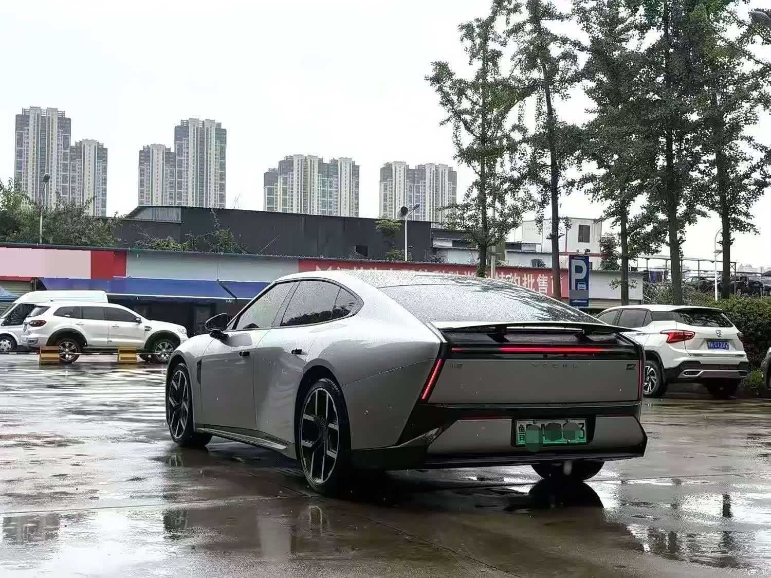 Xpeng P7, 2025 9
