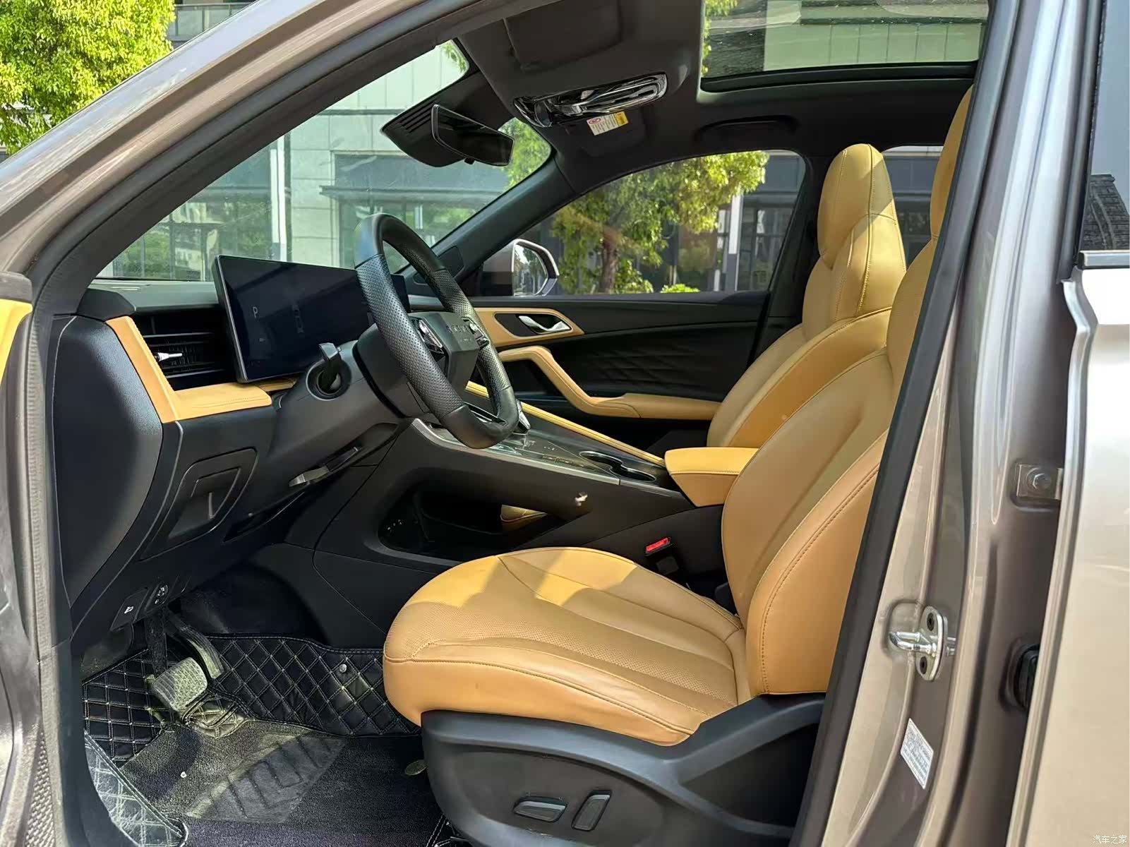 Roewe RX5, 2023 8
