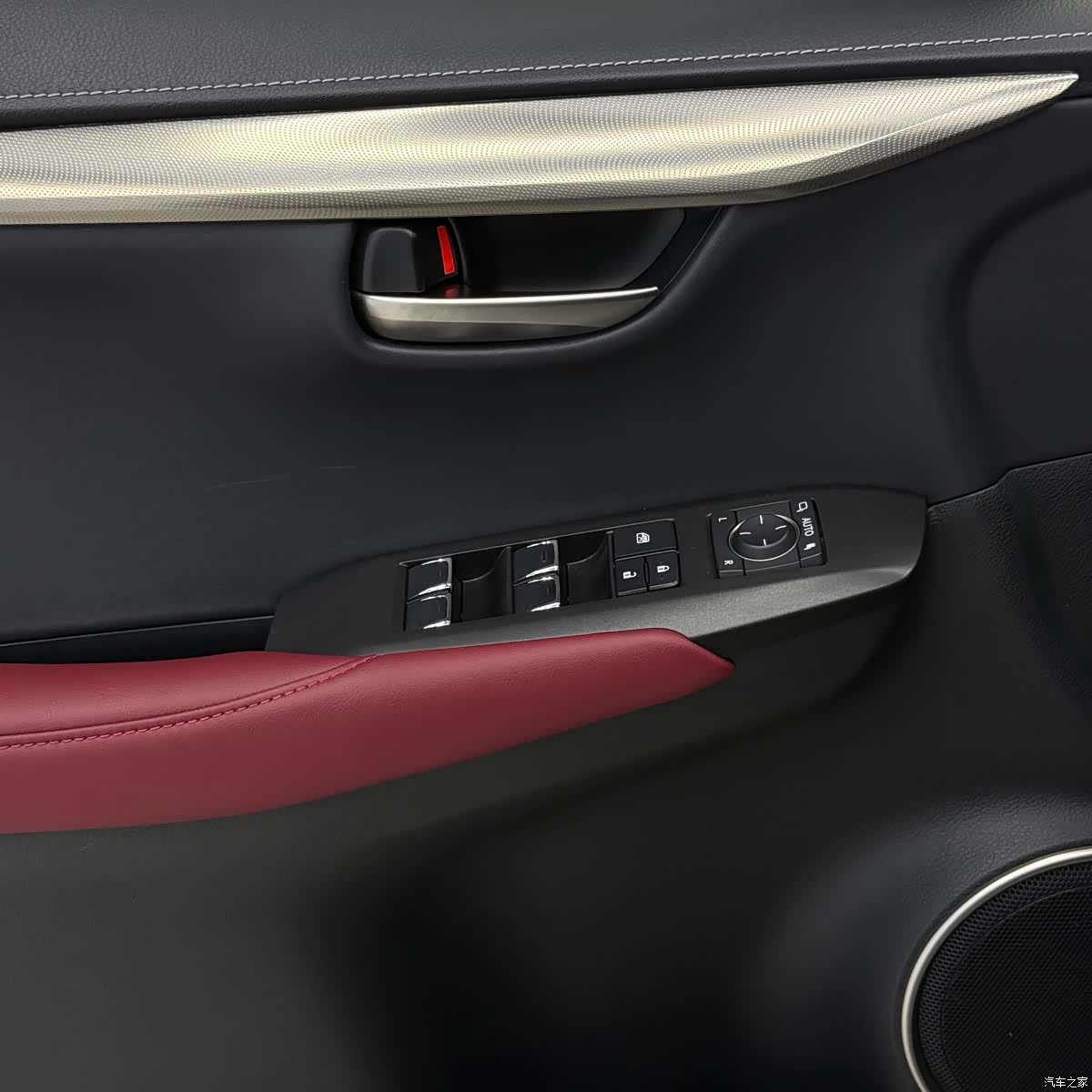 Lexus NX, 2020 11